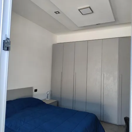 Apartament 5 Terre Italian Delight Red