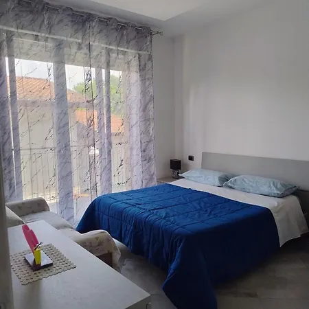 5 Terre Italian Delight Red Apartament